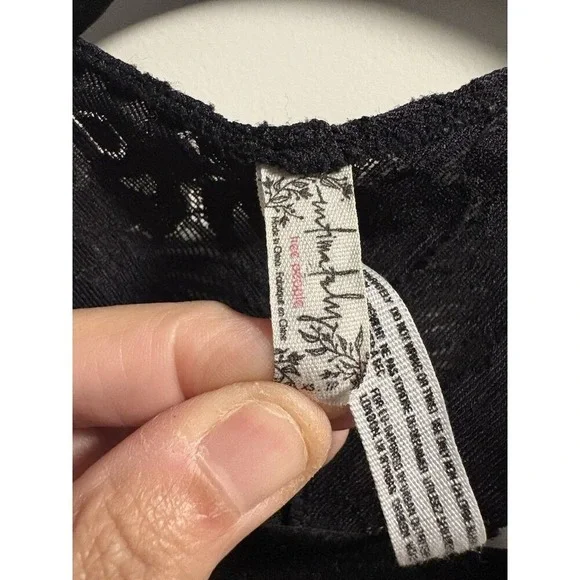 Intimately Free People Black Lace Bralette XS Racerback Galloon Lace - Picture 2 of 4